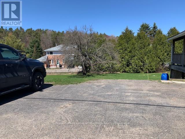 64 West Road, Huntsville, Ontario  P1H 1L8 - Photo 6 - X11913049