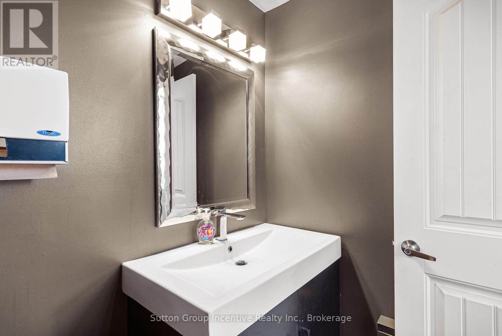 1676 Winhara Road, Gravenhurst, Ontario  P1P 1R1 - Photo 23 - X11996267