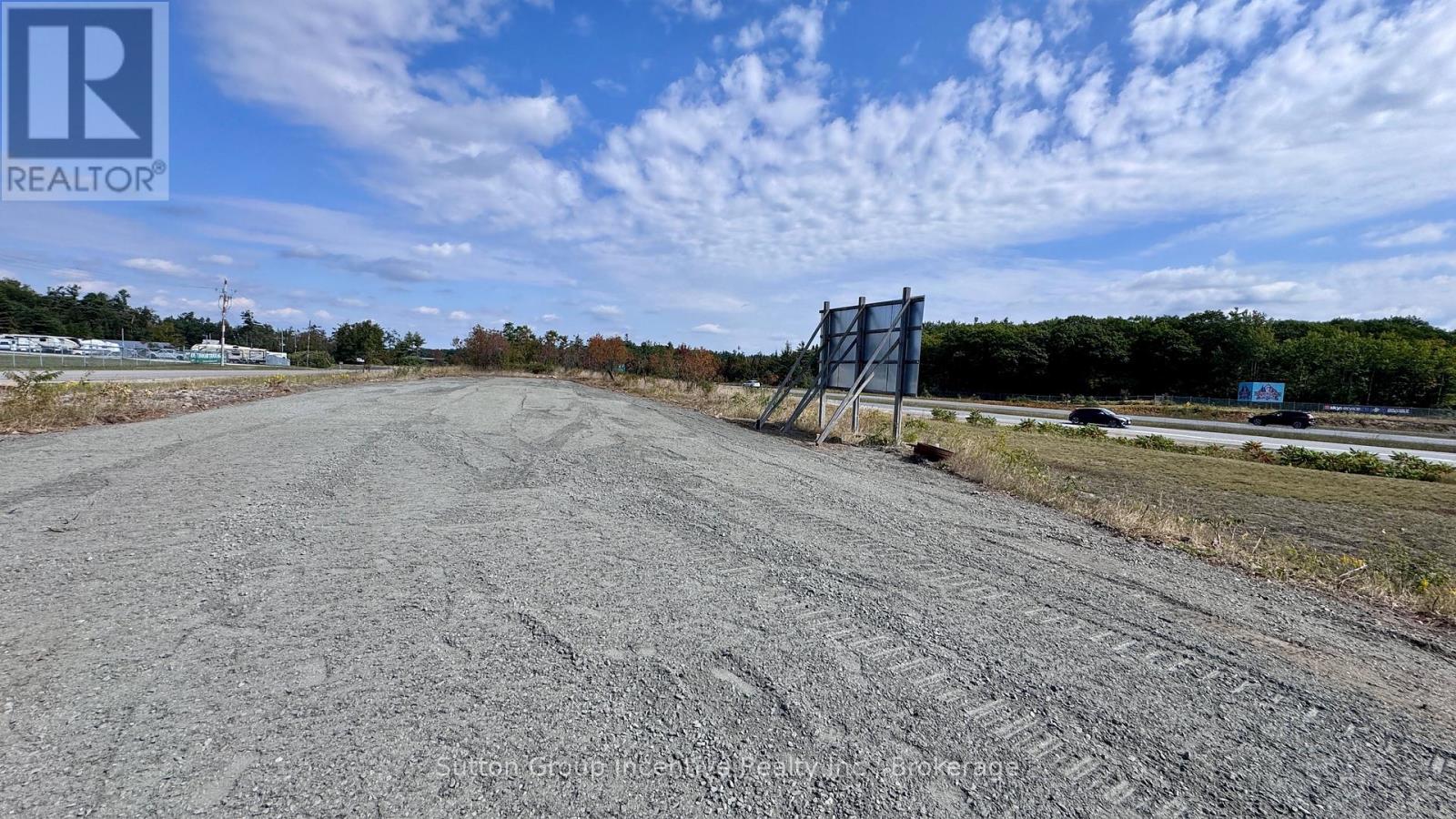 1676 Winhara Road, Gravenhurst, Ontario  P1P 1R1 - Photo 6 - X11996267