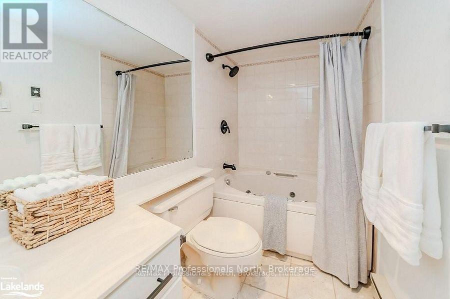 105 - 33 Deerhurst Greens Drive, Huntsville, Ontario  P1H 2J4 - Photo 13 - X12000673