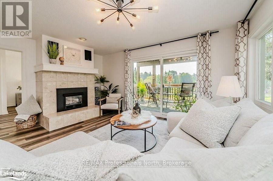 105 - 33 Deerhurst Greens Drive, Huntsville, Ontario  P1H 2J4 - Photo 2 - X12000673