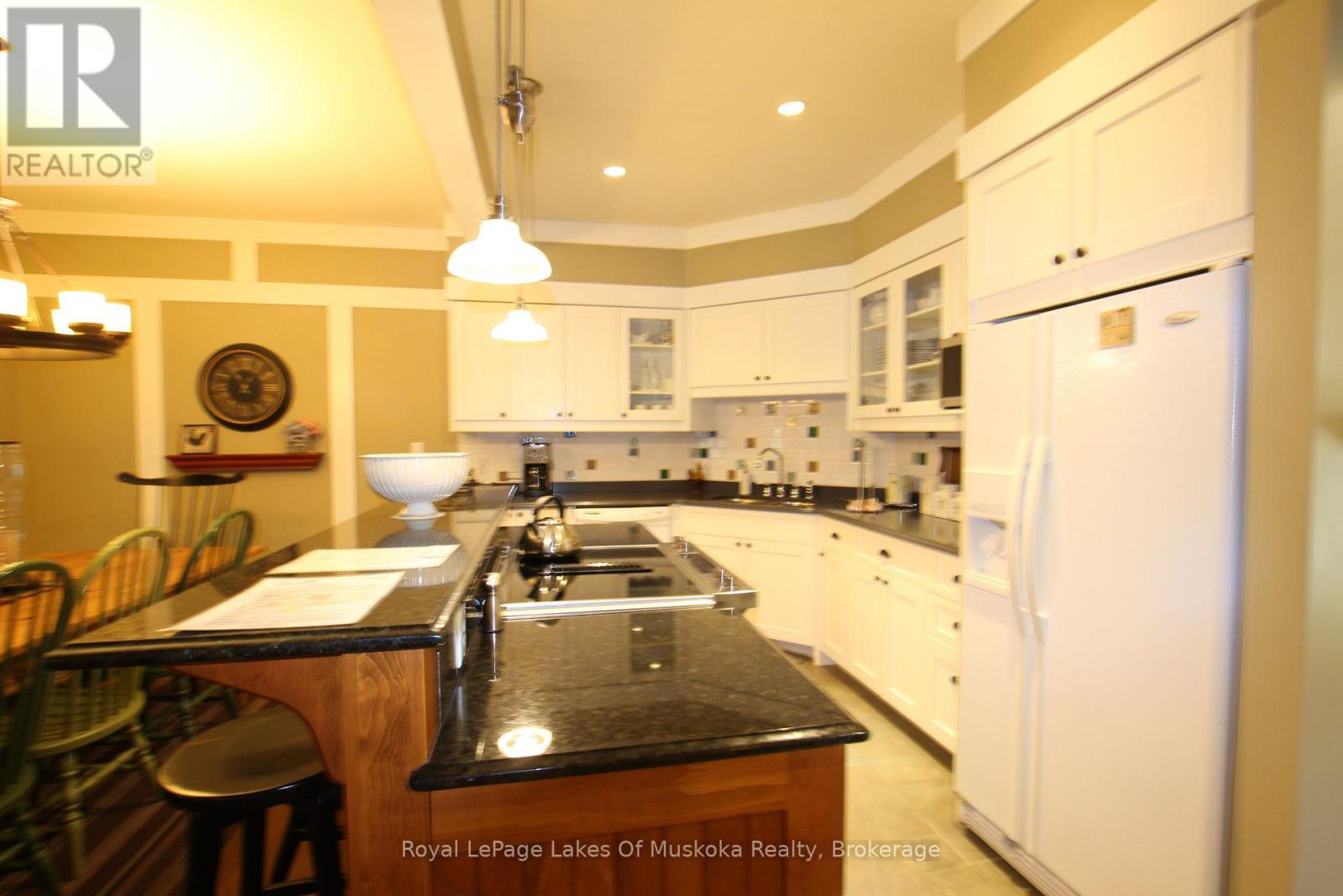 V 14 W 3 - 1020 Birch Glen Road, Lake Of Bays, Ontario  P0B 1A0 - Photo 2 - X12045273