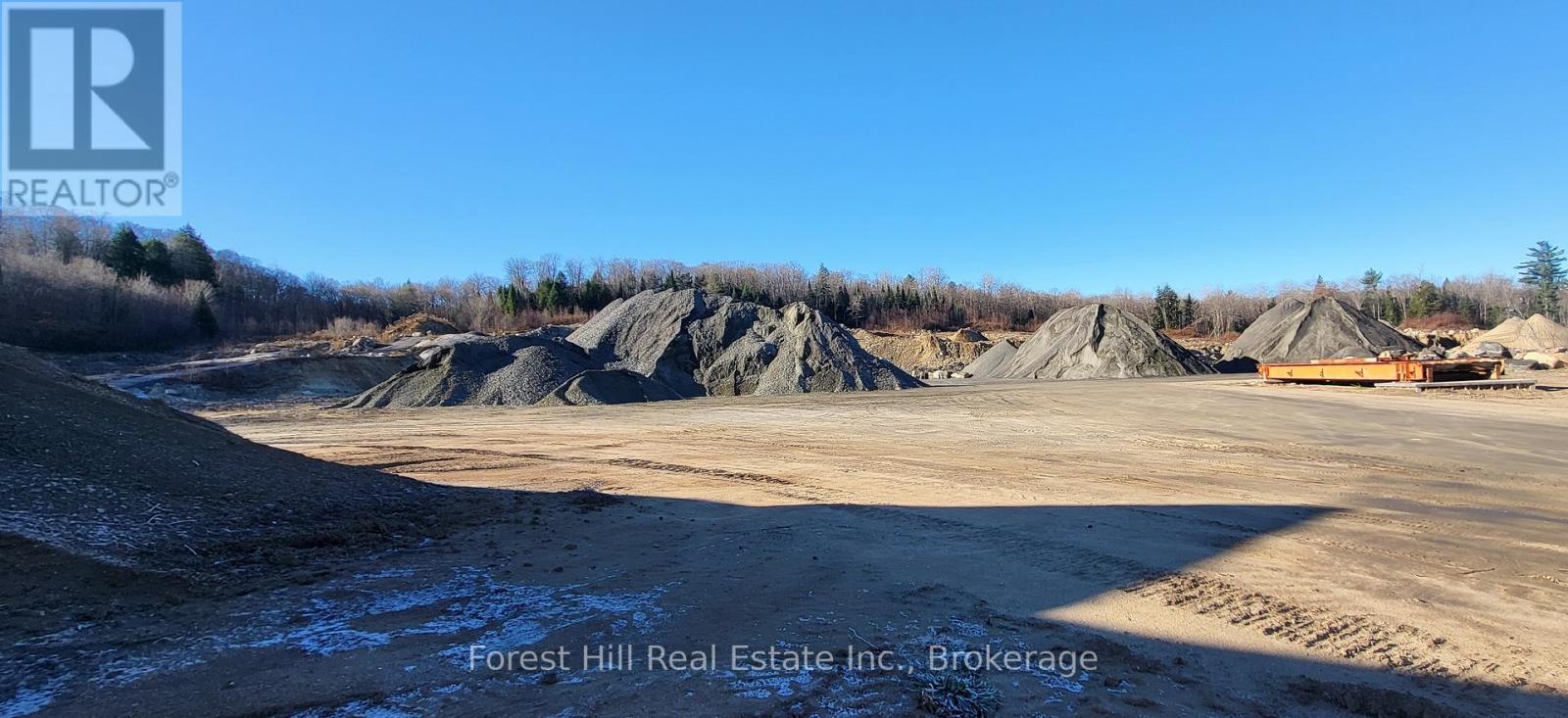 1470 Echo Lake Road, Lake Of Bays, Ontario  P0B 1A0 - Photo 1 - X12049706