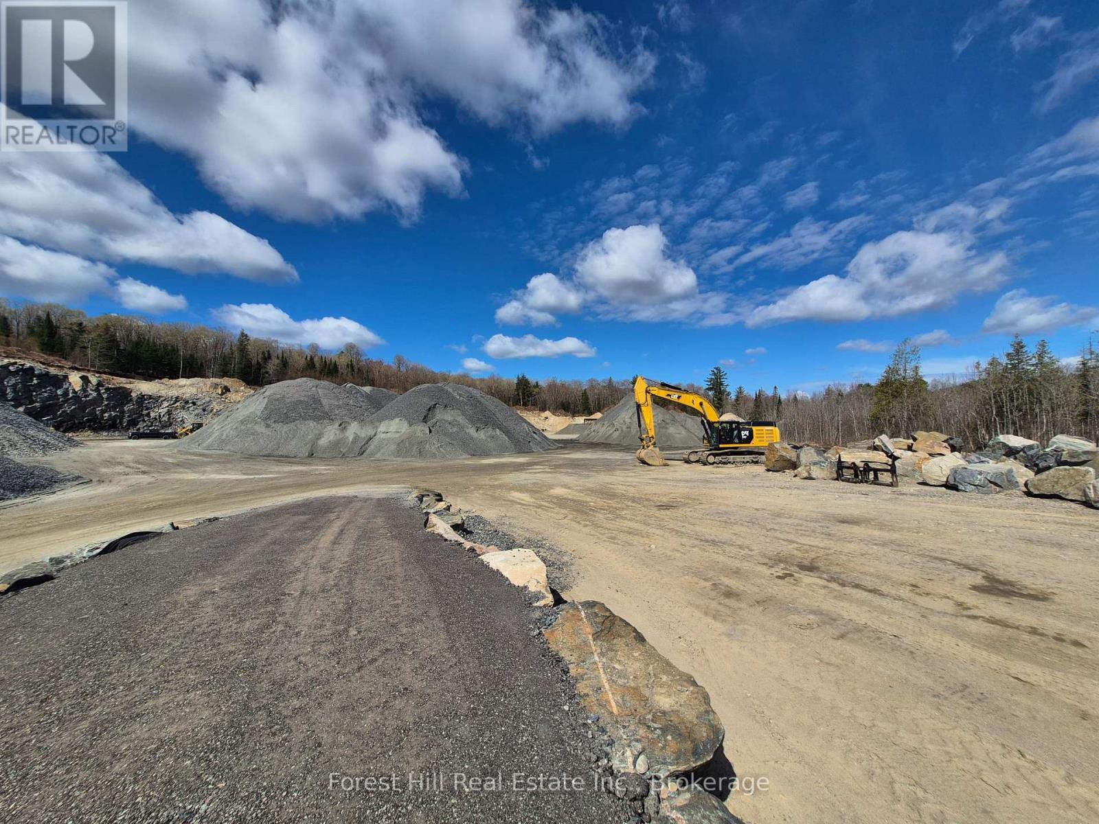 1470 Echo Lake Road, Lake Of Bays, Ontario  P0B 1A0 - Photo 22 - X12049706
