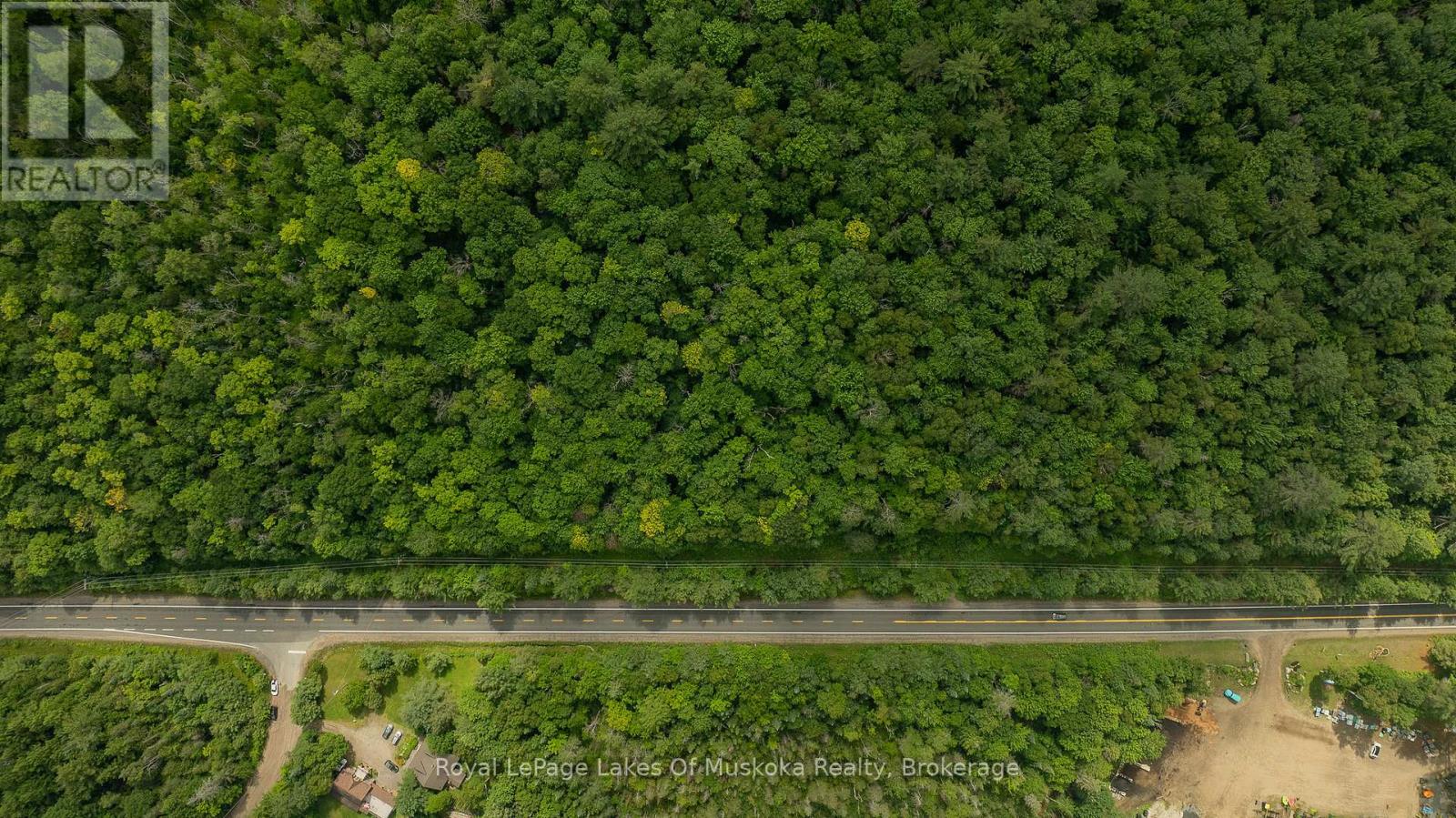 2750 Muskoka 117 Road, Lake Of Bays, Ontario  P0B 1A0 - Photo 2 - X12066404