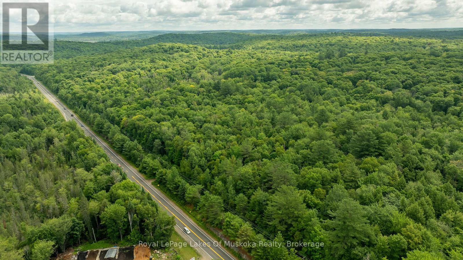 2750 Muskoka 117 Road, Lake Of Bays, Ontario  P0B 1A0 - Photo 3 - X12066404