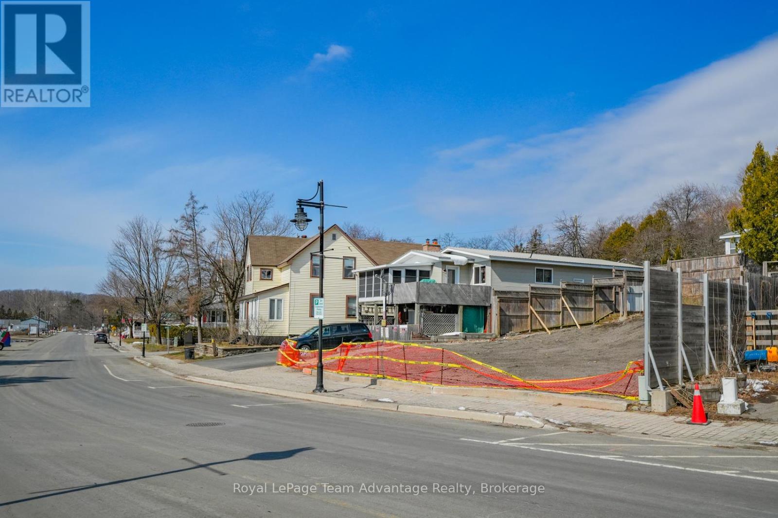 22 Bay Street, Parry Sound, Ontario  P2A 1S5 - Photo 13 - X12083423