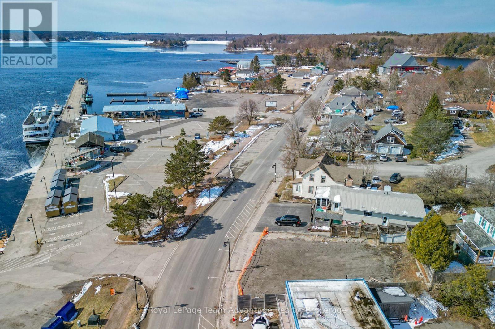 22 Bay Street, Parry Sound, Ontario  P2A 1S5 - Photo 14 - X12083423