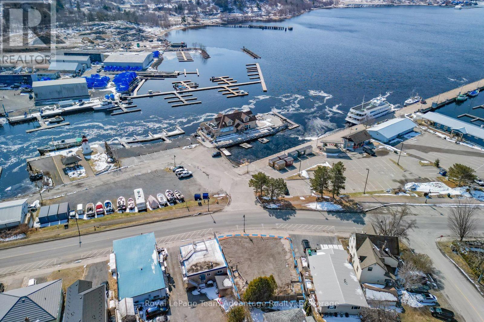 22 Bay Street, Parry Sound, Ontario  P2A 1S5 - Photo 16 - X12083423