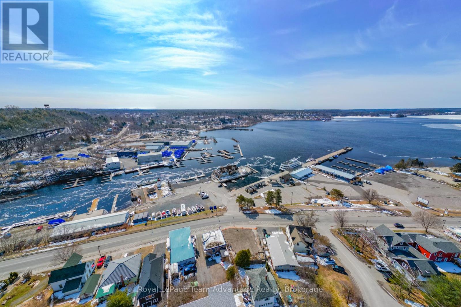 22 Bay Street, Parry Sound, Ontario  P2A 1S5 - Photo 17 - X12083423