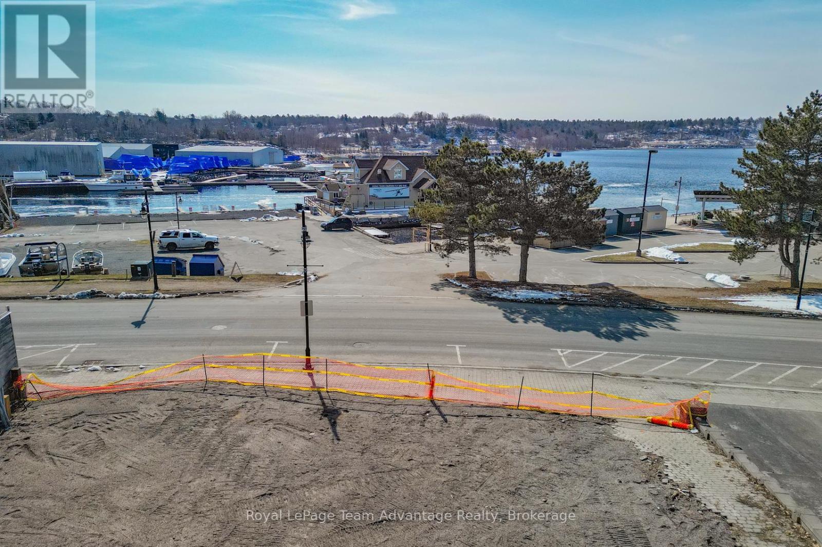 22 Bay Street, Parry Sound, Ontario  P2A 1S5 - Photo 5 - X12083423