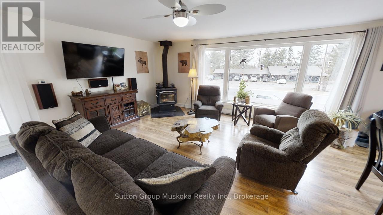 2831 Highway 60 Highway, Lake Of Bays, Ontario  P0A 1H0 - Photo 14 - X12083903