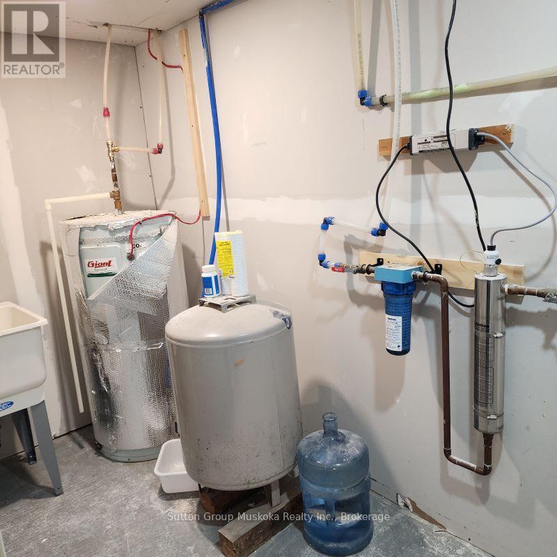 2831 Highway 60 Highway, Lake Of Bays, Ontario  P0A 1H0 - Photo 35 - X12083903