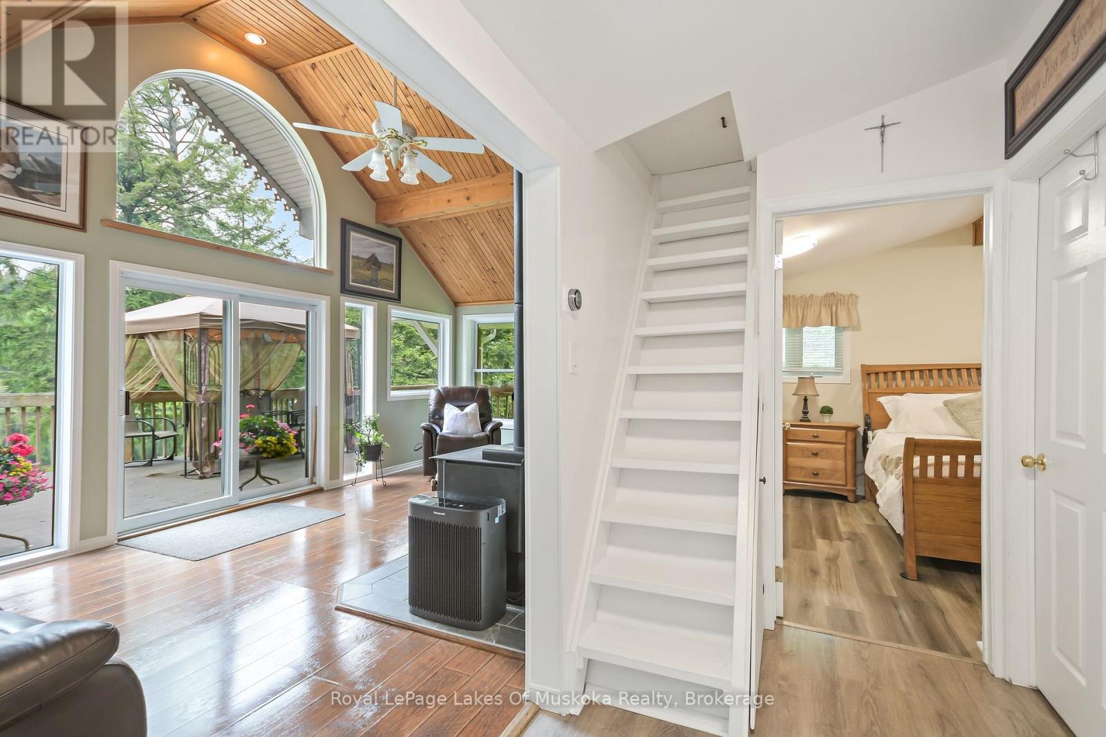 1019 Lakeshore Drive N, Bracebridge, Ontario  P1L 1X3 - Photo 23 - X12090032