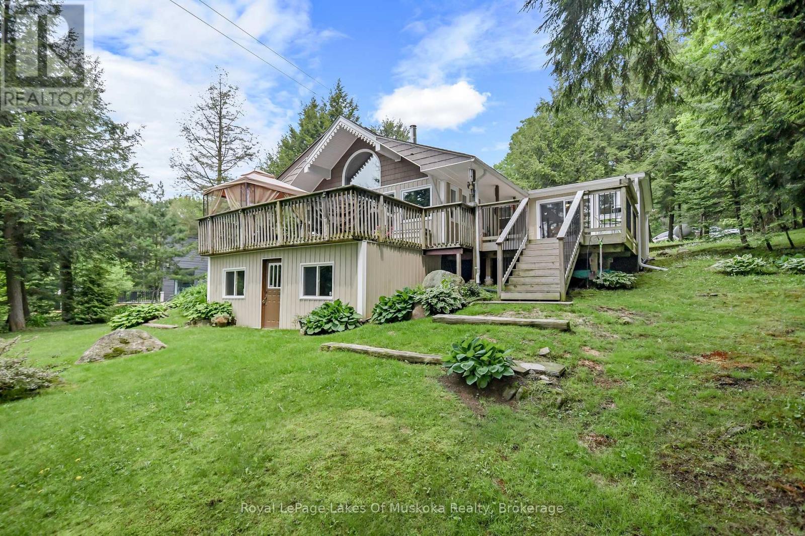 1019 Lakeshore Drive N, Bracebridge, Ontario  P1L 1X3 - Photo 40 - X12090032
