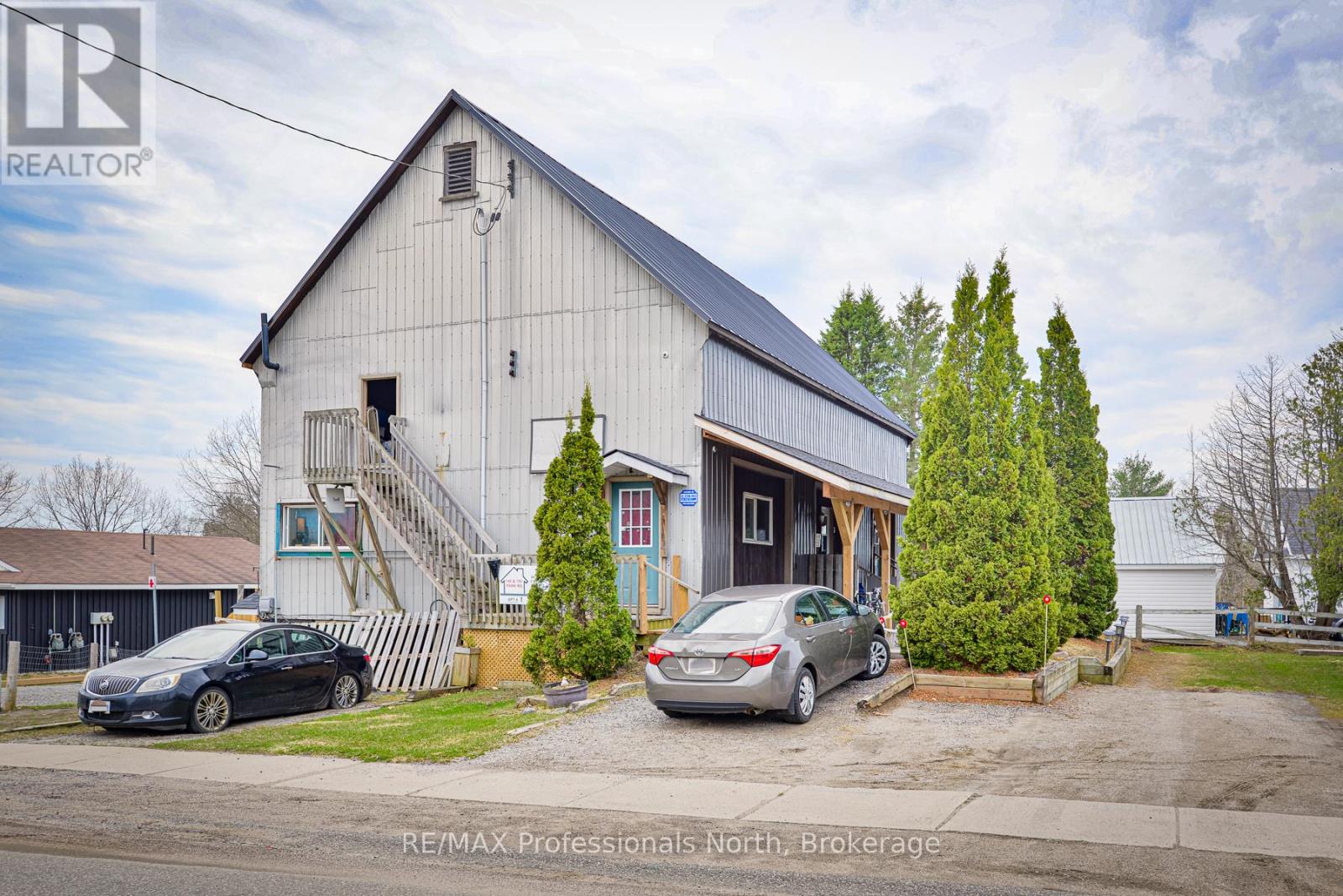 148 Park Road, Bracebridge, Ontario  P1L 1H9 - Photo 1 - X12104211