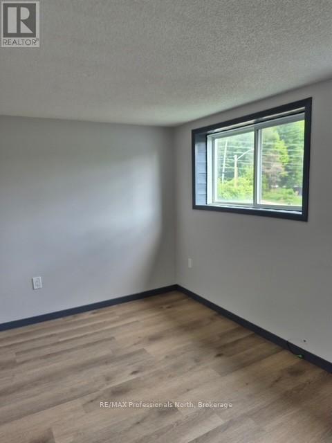 148 Park Road, Bracebridge, Ontario  P1L 1H9 - Photo 14 - X12104211