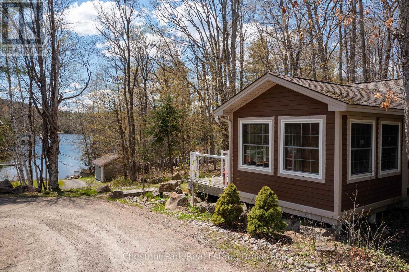 116-1 - 1052 Rat Bay Road, Lake Of Bays, Ontario  P1H 2J6 - Photo 2 - X12107211