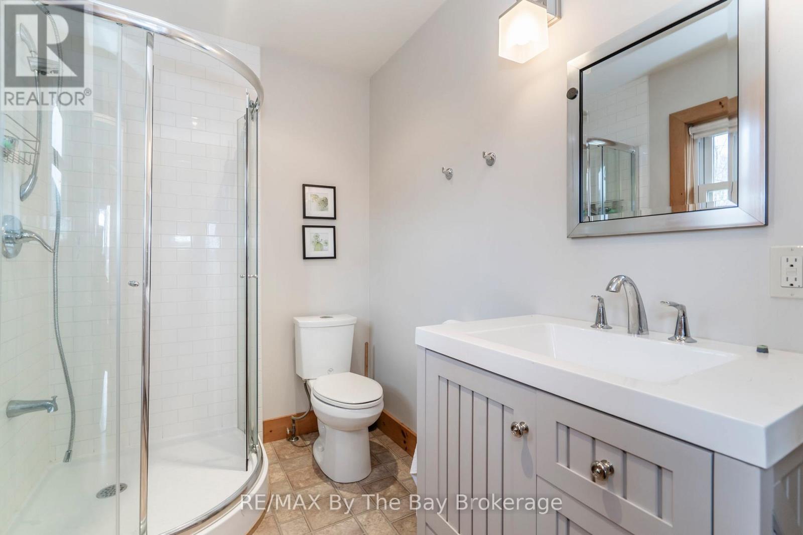 3854 Is 630 Georgian Bay, Georgian Bay, Ontario  P0E 1E0 - Photo 34 - X12107893