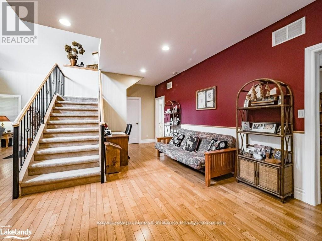 2411 Hwy. 118 E. Highway, Bracebridge, Ontario  P1L 1X1 - Photo 11 - X12123592