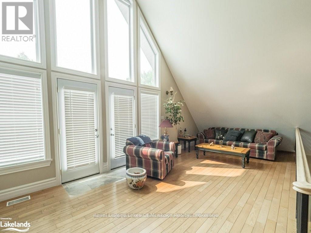 2411 Hwy. 118 E. Highway, Bracebridge, Ontario  P1L 1X1 - Photo 18 - X12123592