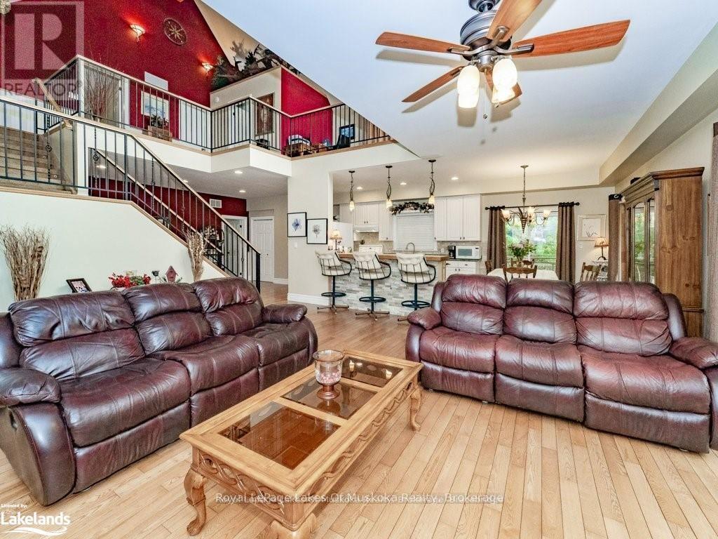 2411 Hwy. 118 E. Highway, Bracebridge, Ontario  P1L 1X1 - Photo 3 - X12123592