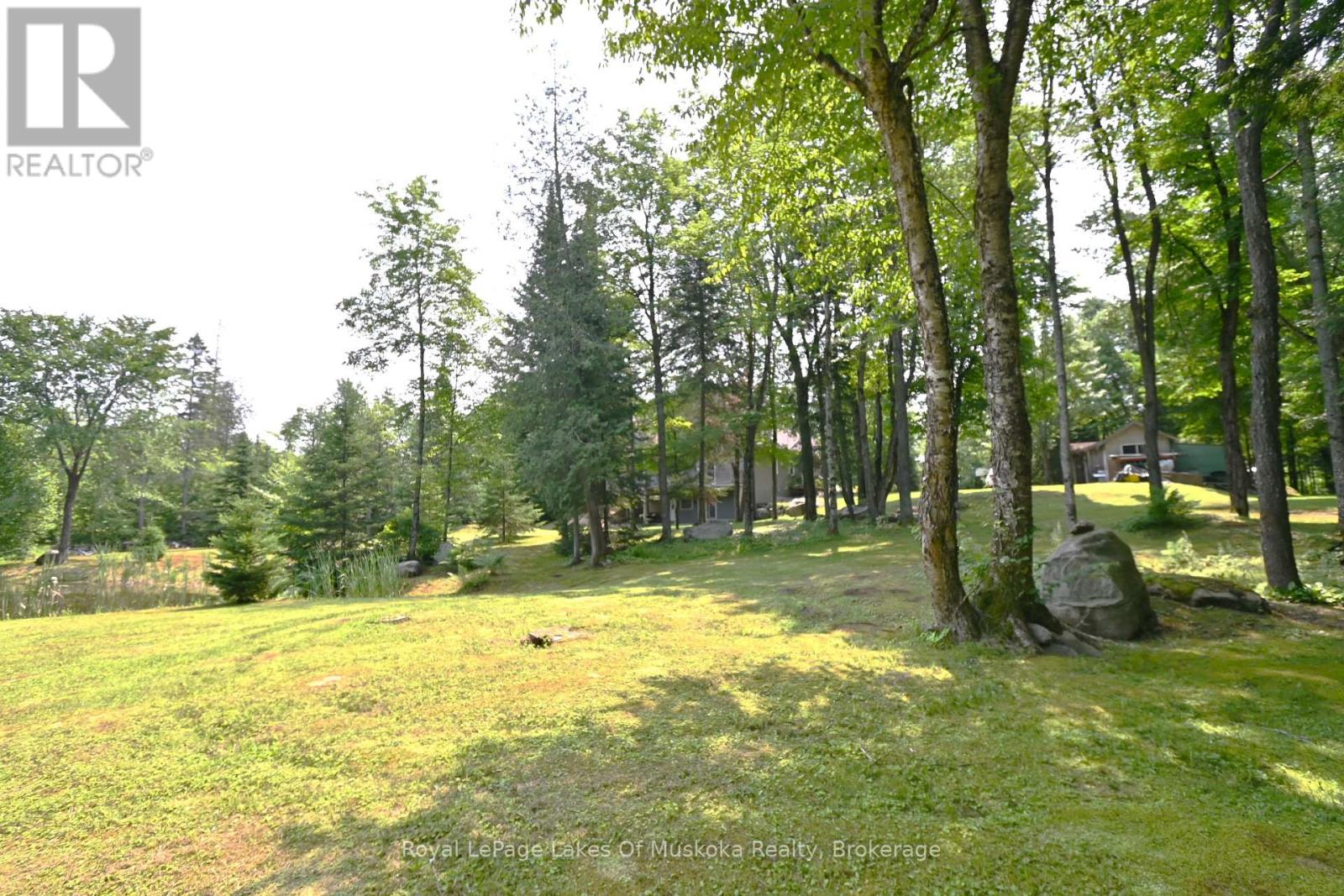 2411 Hwy. 118 E. Highway, Bracebridge, Ontario  P1L 1X1 - Photo 30 - X12123592