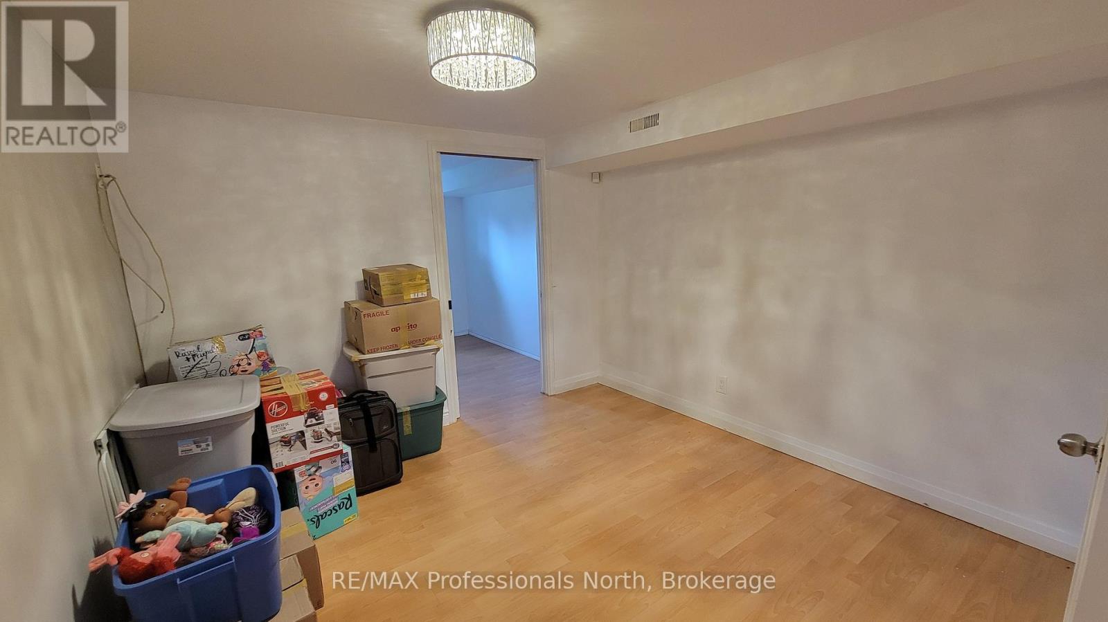 542 Highway 60, Huntsville, Ontario  P1H 1B5 - Photo 19 - X12125819