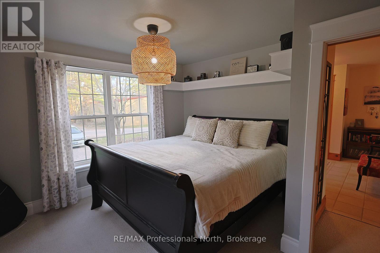 1013 Grey Street, Muskoka Lakes, Ontario  P0C 1A0 - Photo 18 - X12127152