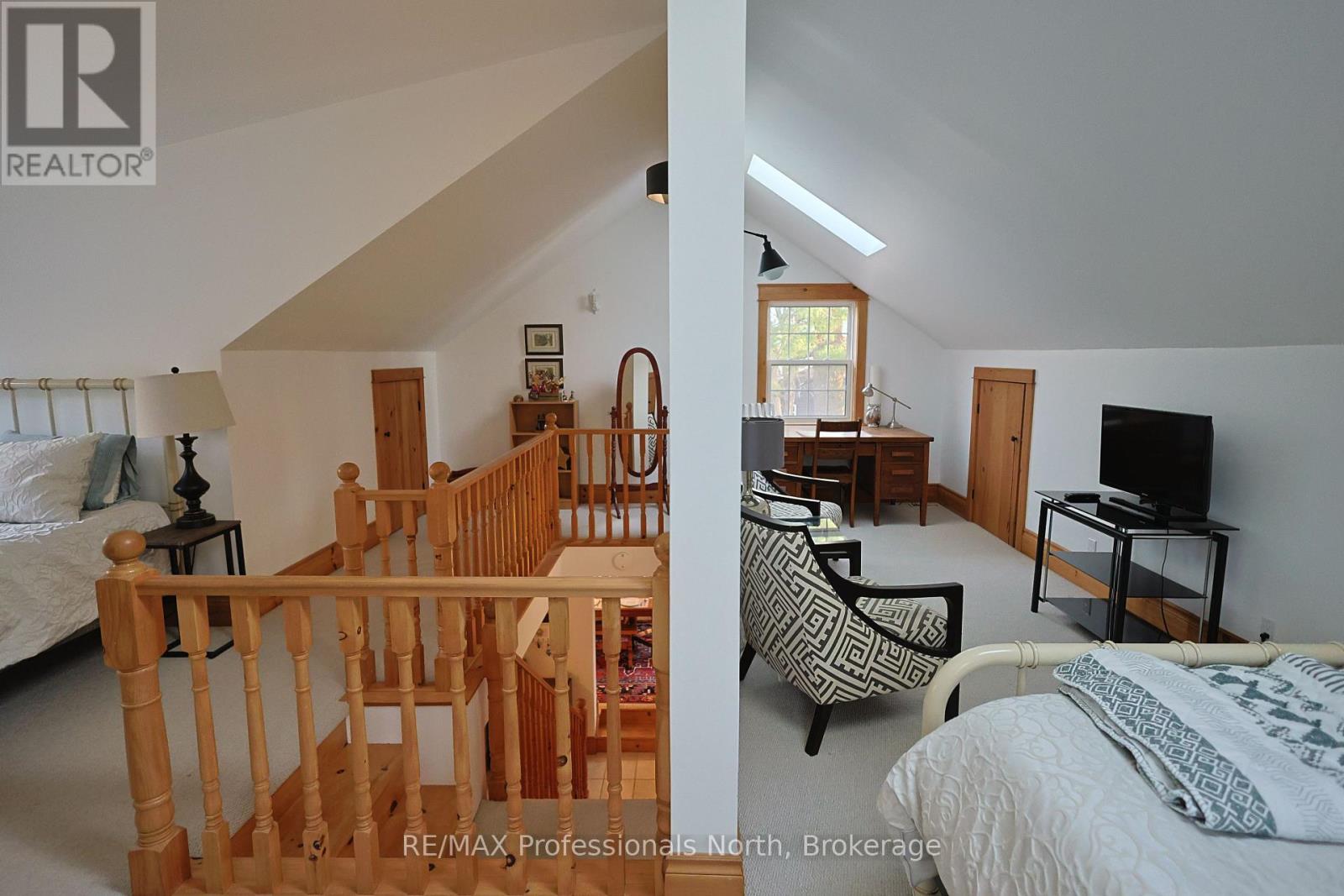 1013 Grey Street, Muskoka Lakes, Ontario  P0C 1A0 - Photo 25 - X12127152