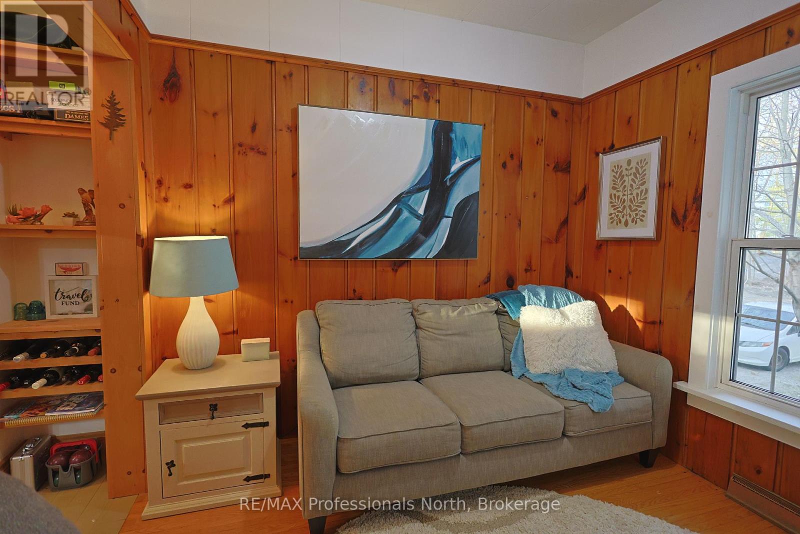 1013 Grey Street, Muskoka Lakes, Ontario  P0C 1A0 - Photo 27 - X12127152