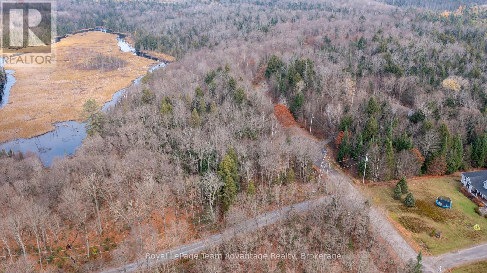 181 Clarkes Lane, Huntsville, Ontario  P0B 1M0 - Photo 9 - X12127716