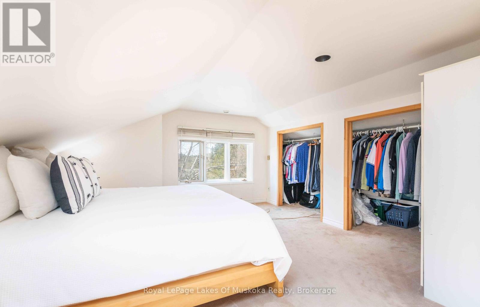 16 Cliff Avenue, Huntsville, Ontario  P1H 1G4 - Photo 18 - X12133084