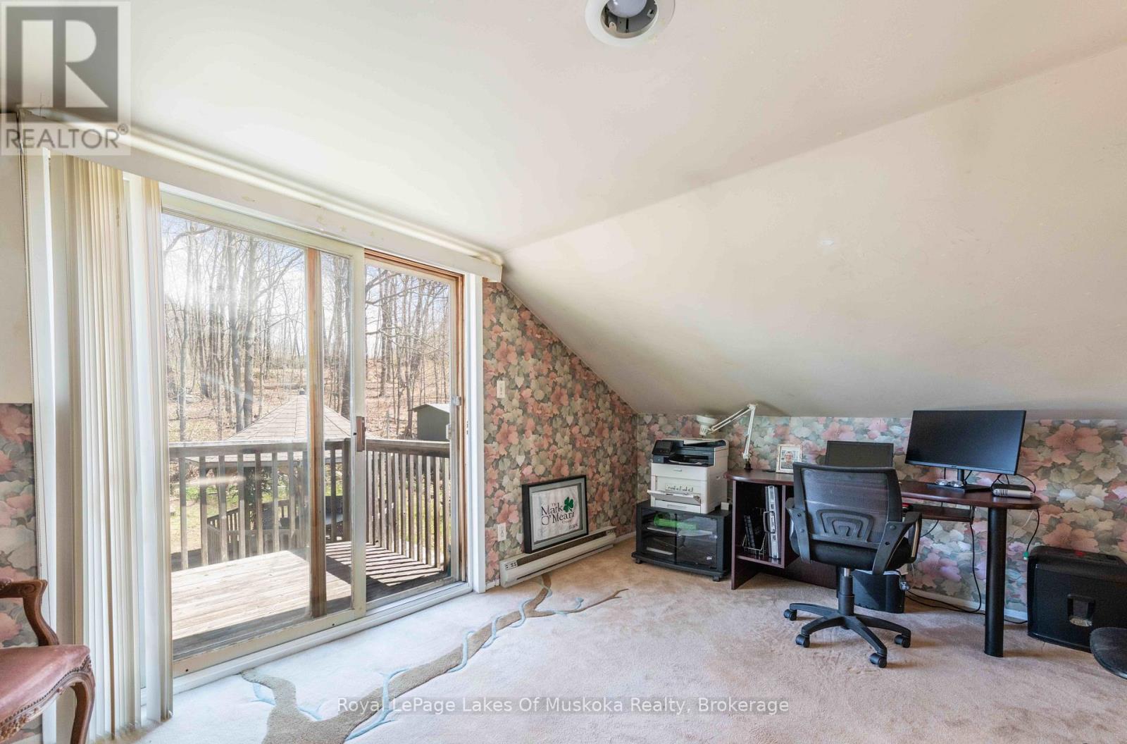 16 Cliff Avenue, Huntsville, Ontario  P1H 1G4 - Photo 21 - X12133084