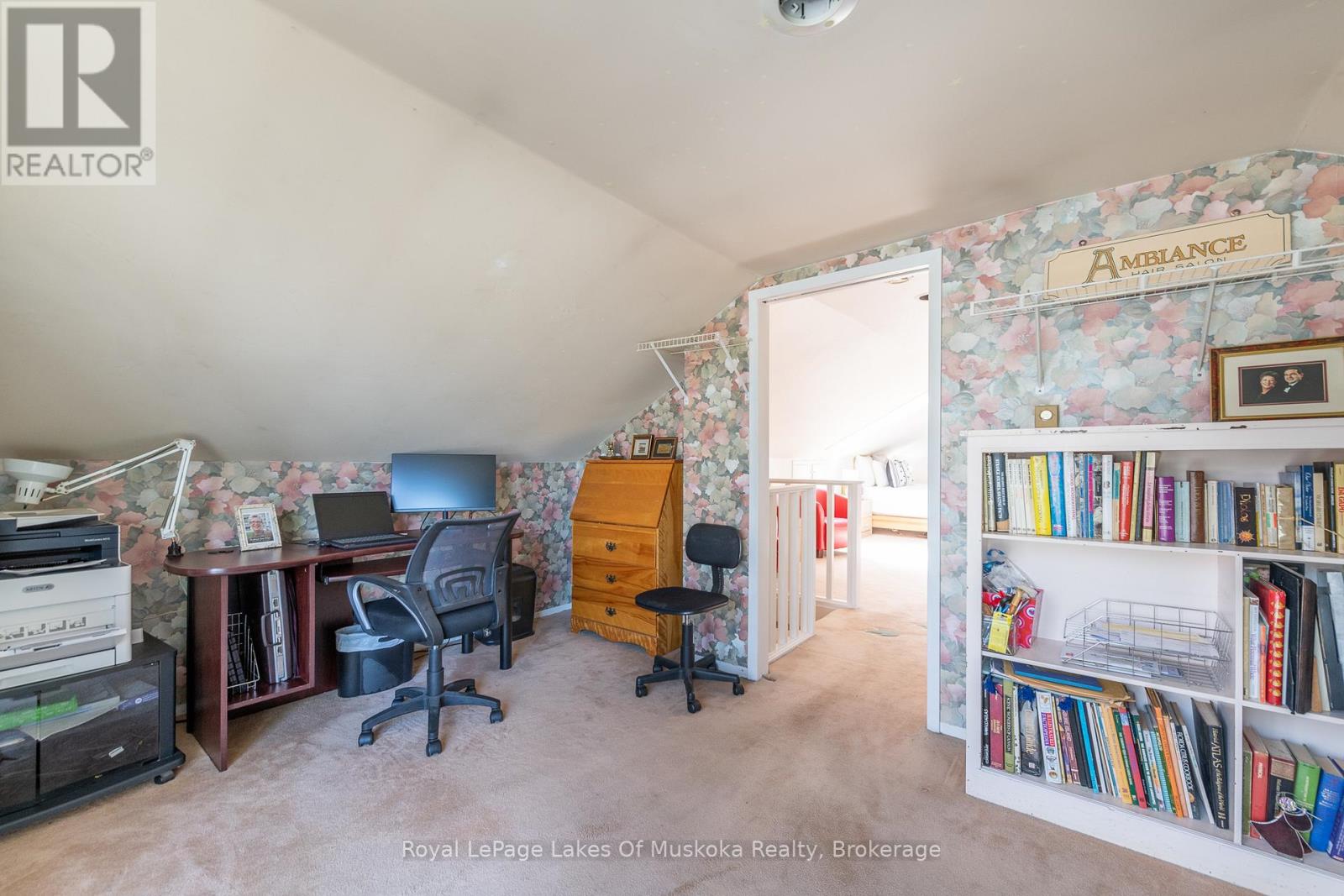 16 Cliff Avenue, Huntsville, Ontario  P1H 1G4 - Photo 22 - X12133084