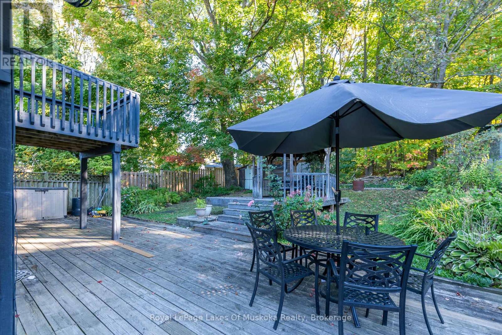 16 Cliff Avenue, Huntsville, Ontario  P1H 1G4 - Photo 35 - X12133084