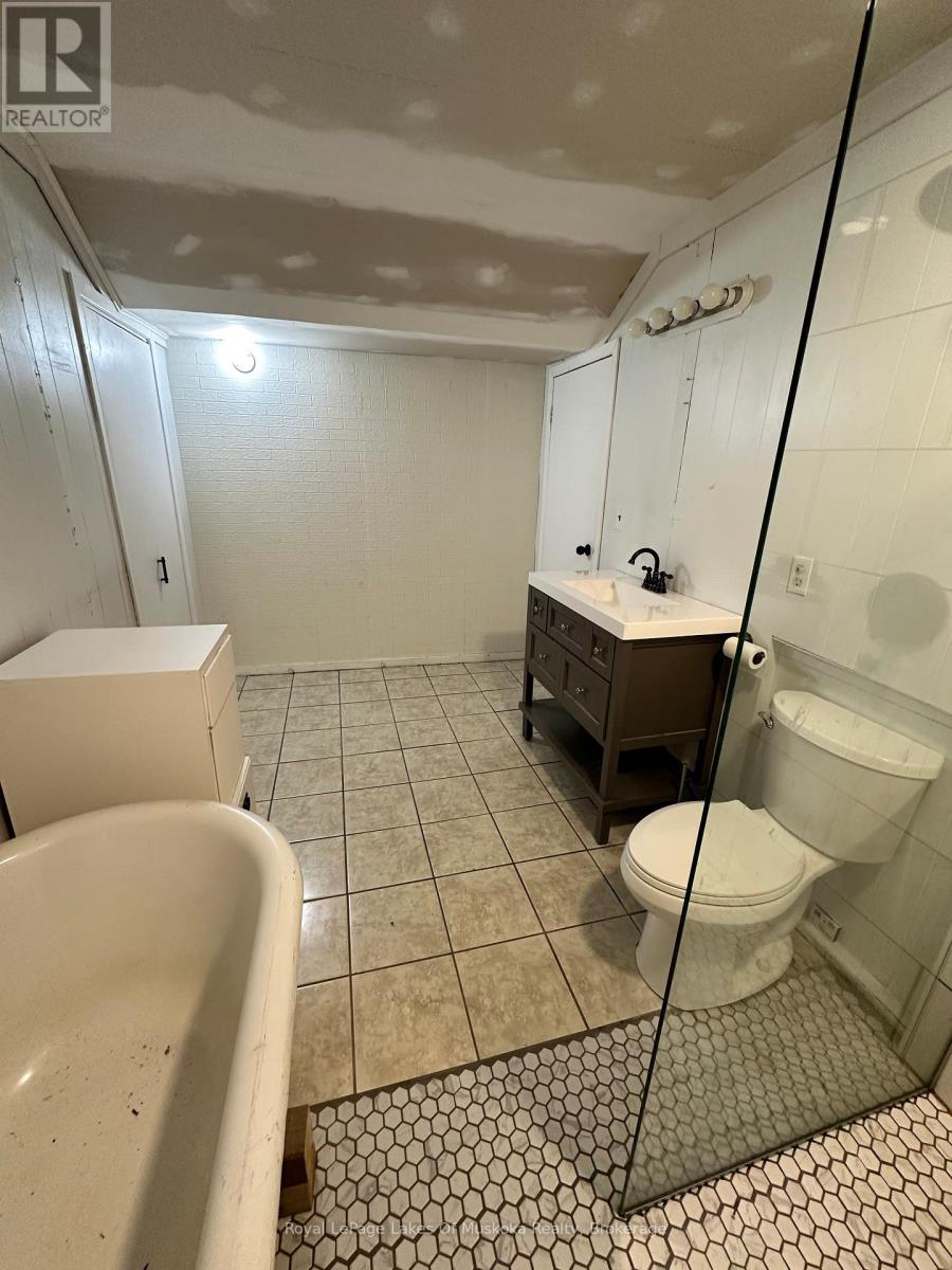 250 Stephenson 12 Road W, Huntsville, Ontario  P0B 1M0 - Photo 24 - X12144589