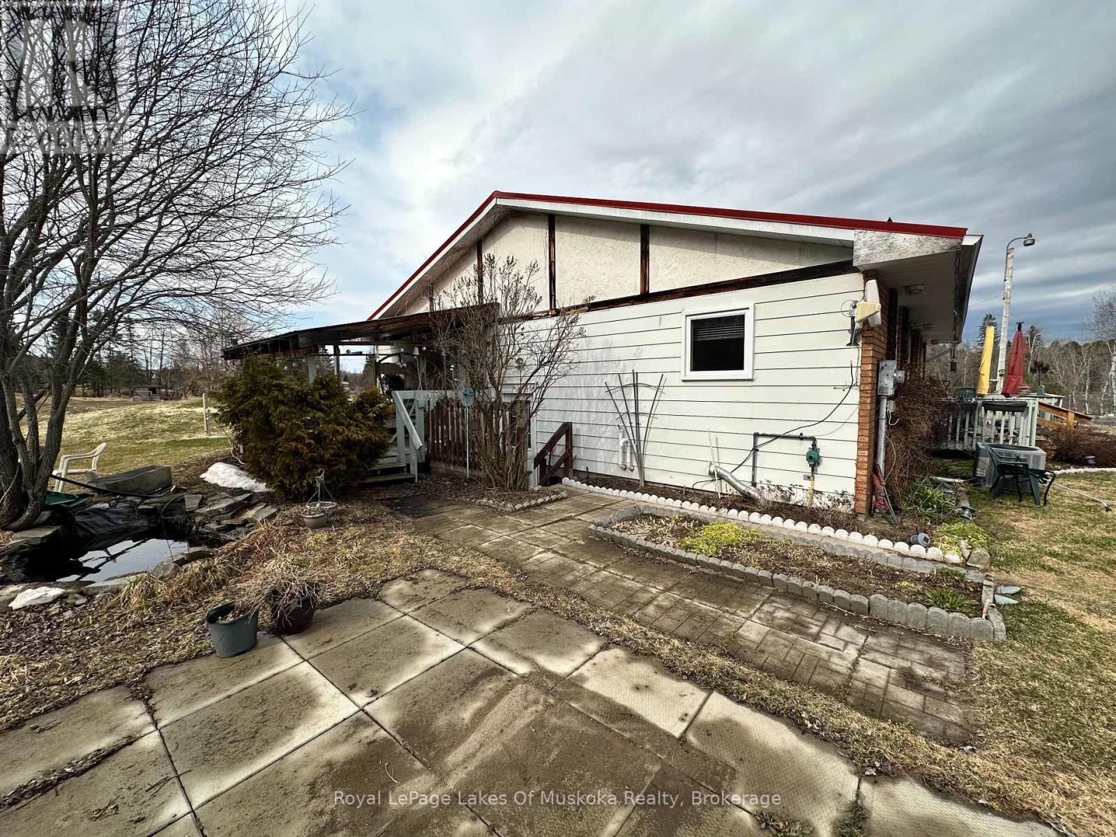 250 Stephenson 12 Road W, Huntsville, Ontario  P0B 1M0 - Photo 3 - X12144589