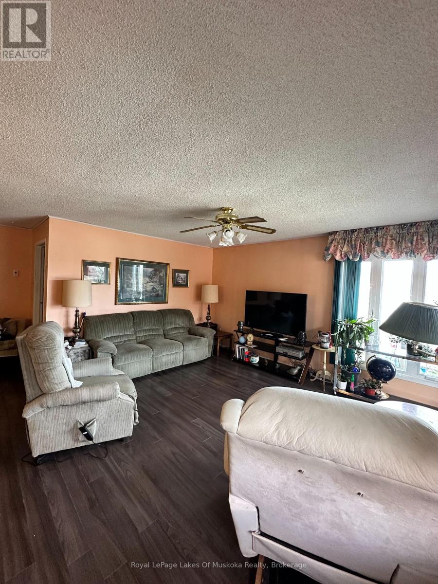 250 Stephenson 12 Road W, Huntsville, Ontario  P0B 1M0 - Photo 34 - X12144589