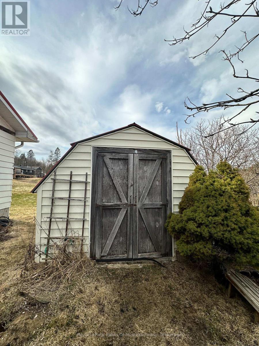 250 Stephenson 12 Road W, Huntsville, Ontario  P0B 1M0 - Photo 6 - X12144589