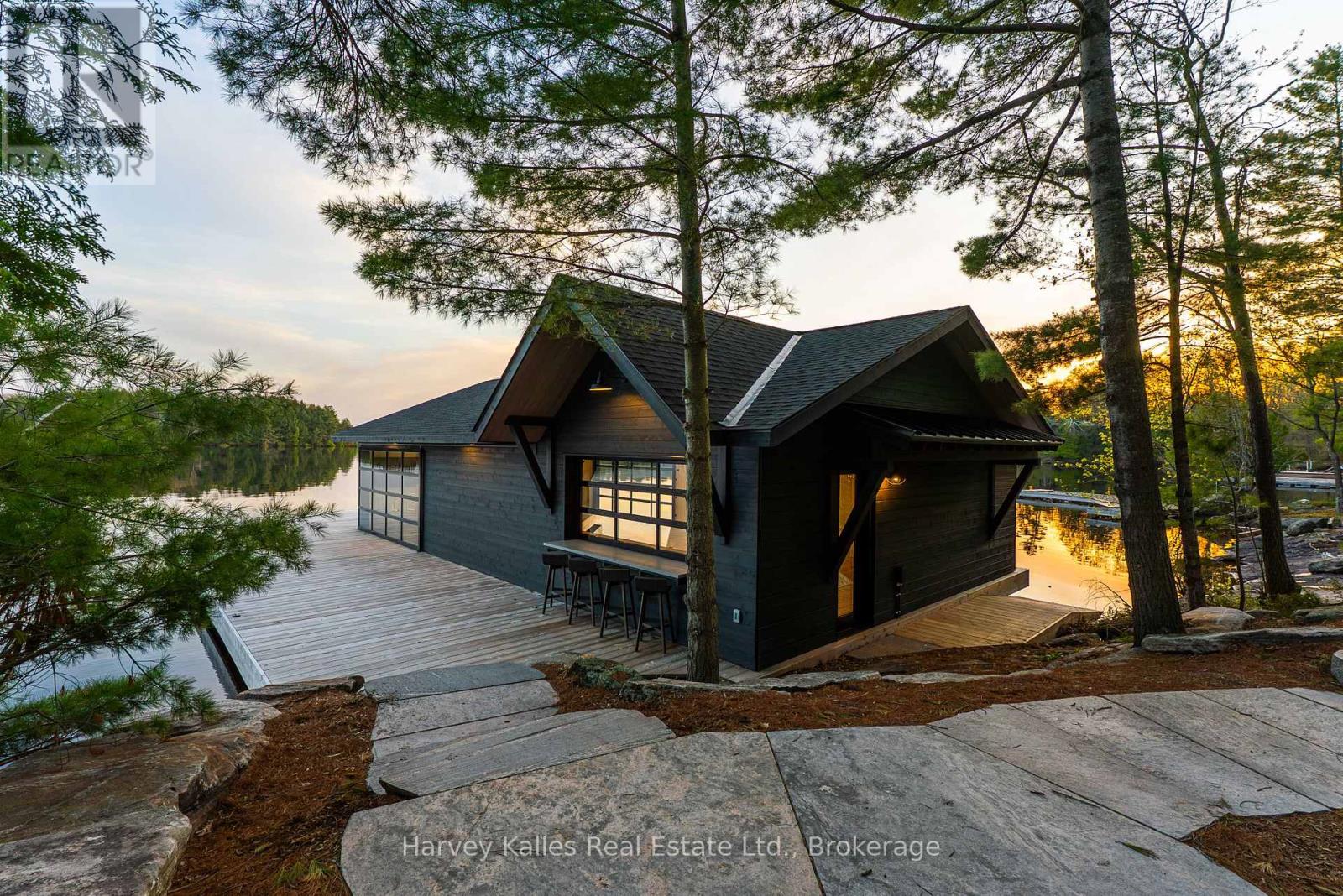 2 - 1029 East Rankin Road, Muskoka Lakes, Ontario  P0B 1J0 - Photo 2 - X12152976