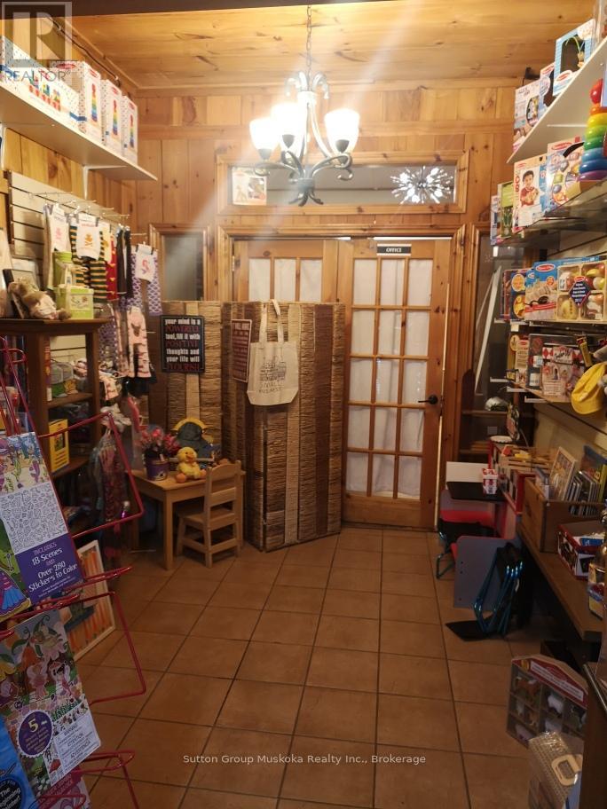 2832 Highway 60 Highway, Lake Of Bays, Ontario  P0A 1H0 - Photo 12 - X12154097