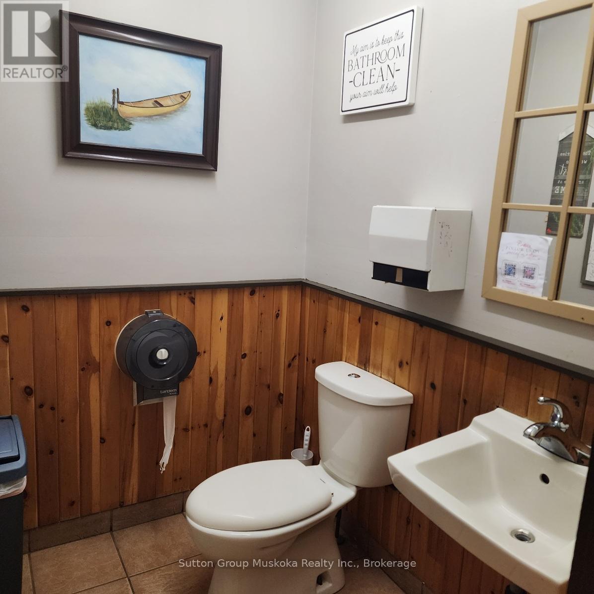 2832 Highway 60 Highway, Lake Of Bays, Ontario  P0A 1H0 - Photo 14 - X12154097