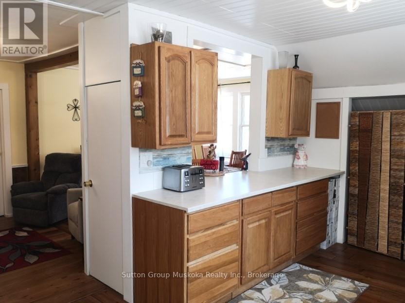 2832 Highway 60 Highway, Lake Of Bays, Ontario  P0A 1H0 - Photo 21 - X12154097