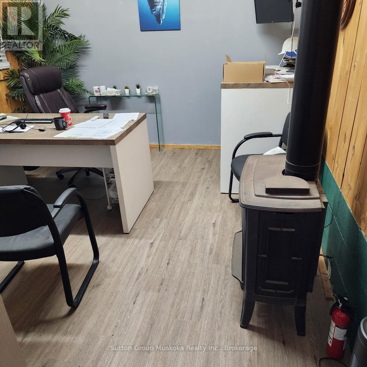 2832 Highway 60 Highway, Lake Of Bays, Ontario  P0A 1H0 - Photo 33 - X12154097