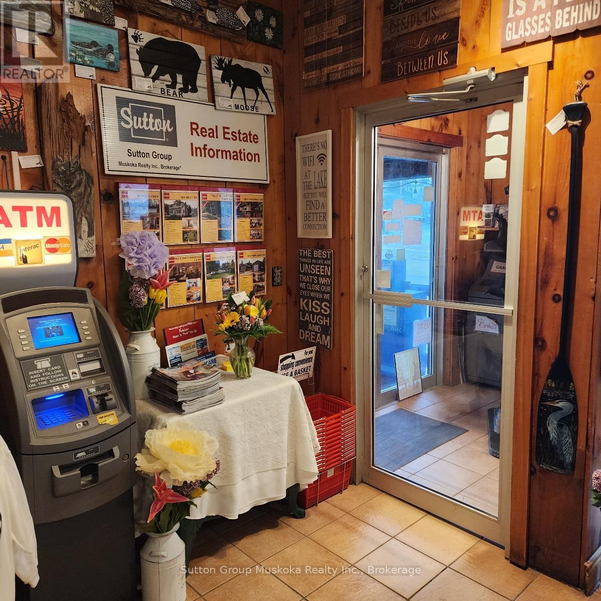 2832 Highway 60 Highway, Lake Of Bays, Ontario  P0A 1H0 - Photo 5 - X12154097