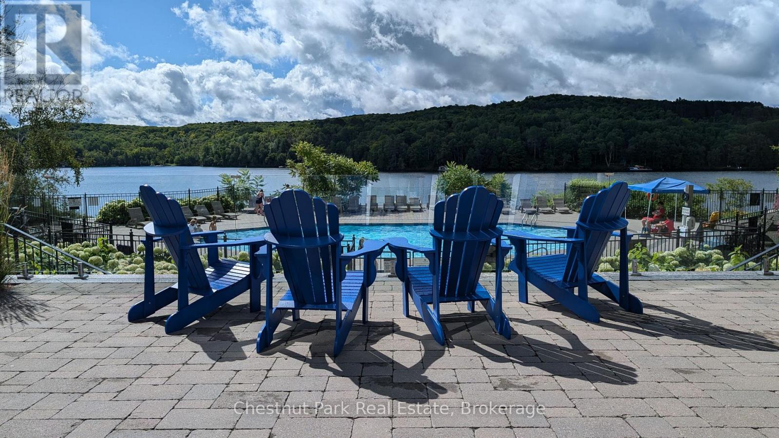 316 - 25 Pen Lake Point Road, Huntsville, Ontario  P1H 1A9 - Photo 1 - X12156133