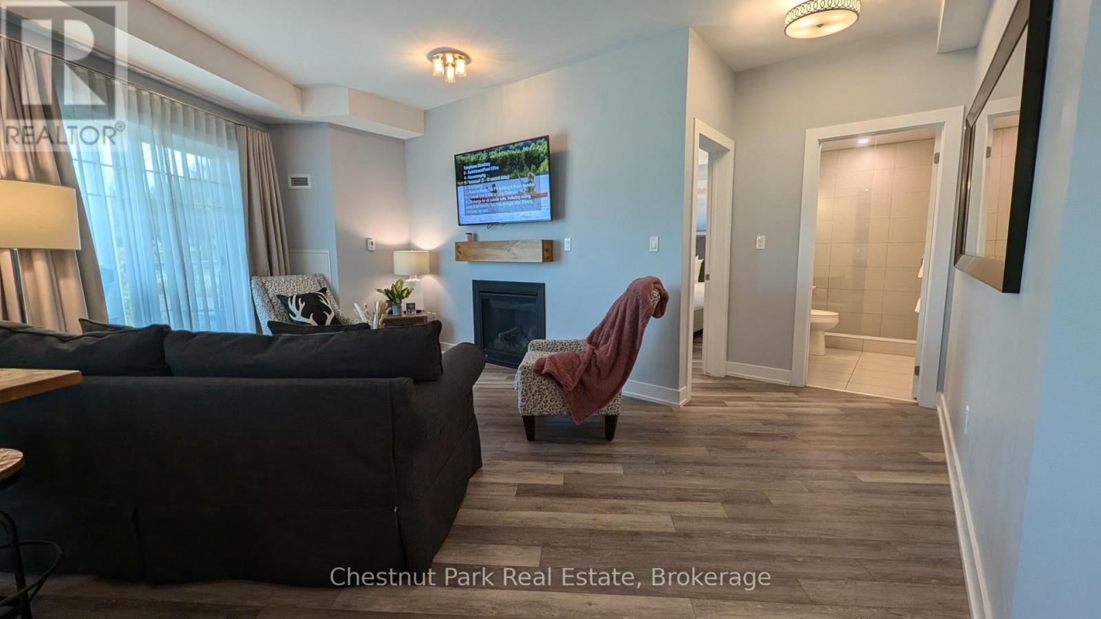 316 - 25 Pen Lake Point Road, Huntsville, Ontario  P1H 1A9 - Photo 7 - X12156133