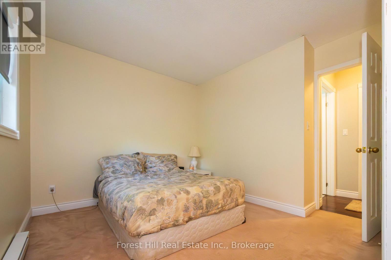 917 Portage Road, Lake Of Bays, Ontario  P1H 2J6 - Photo 19 - X12156233