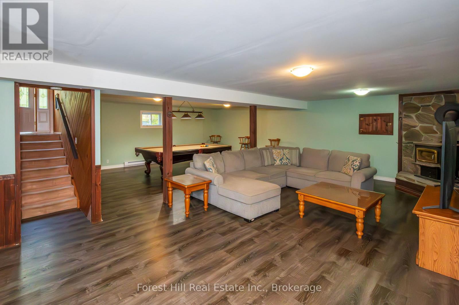 917 Portage Road, Lake Of Bays, Ontario  P1H 2J6 - Photo 20 - X12156233